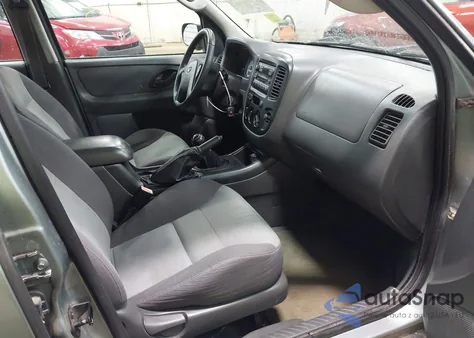 2005 Ford Escape Xls из США, поврежденный, VIN 1FMCU92Z95KA87101